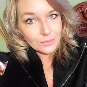 Meet your Posher, Dana